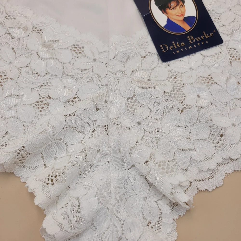 Vtg DELTA BURKE Lace Satin‎ Polyester 7/Lrg Cheeky White Boy Short Panties